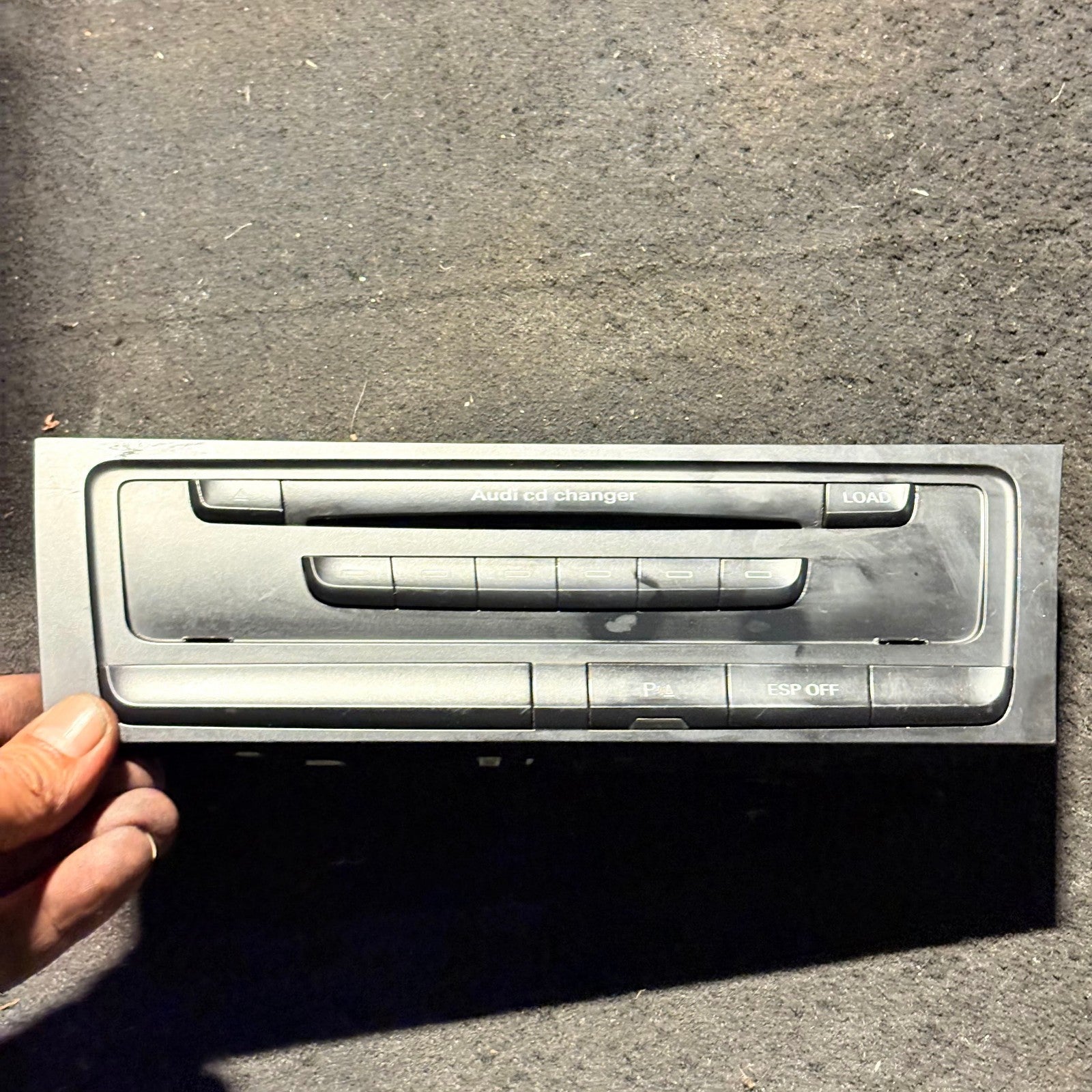 AUDI CD CHANGER PLAYER 8K2 959 674 A