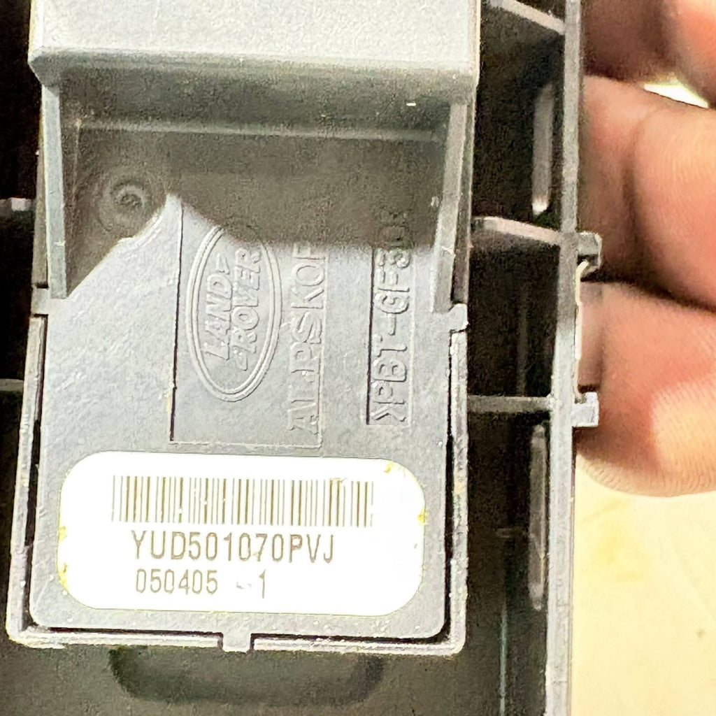 LAND ROVER DISCOVERY 3 2005 WINDOW CONTROL SWITCH LEFT RIGHT YUD501070PVJ