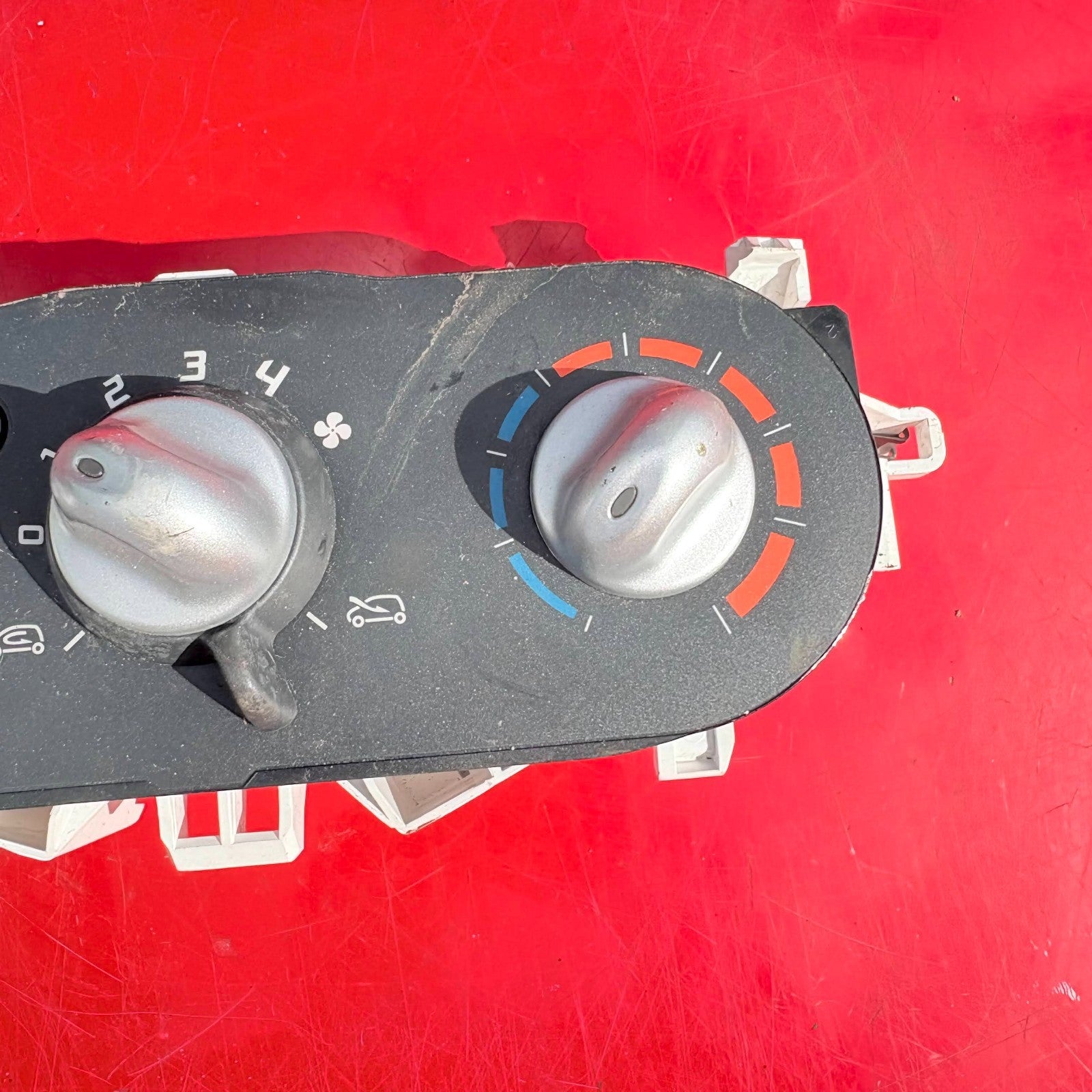 Climate Control Renault Twingo MK2 HEATER CONTROL SWITCH PANEL 2007-2014