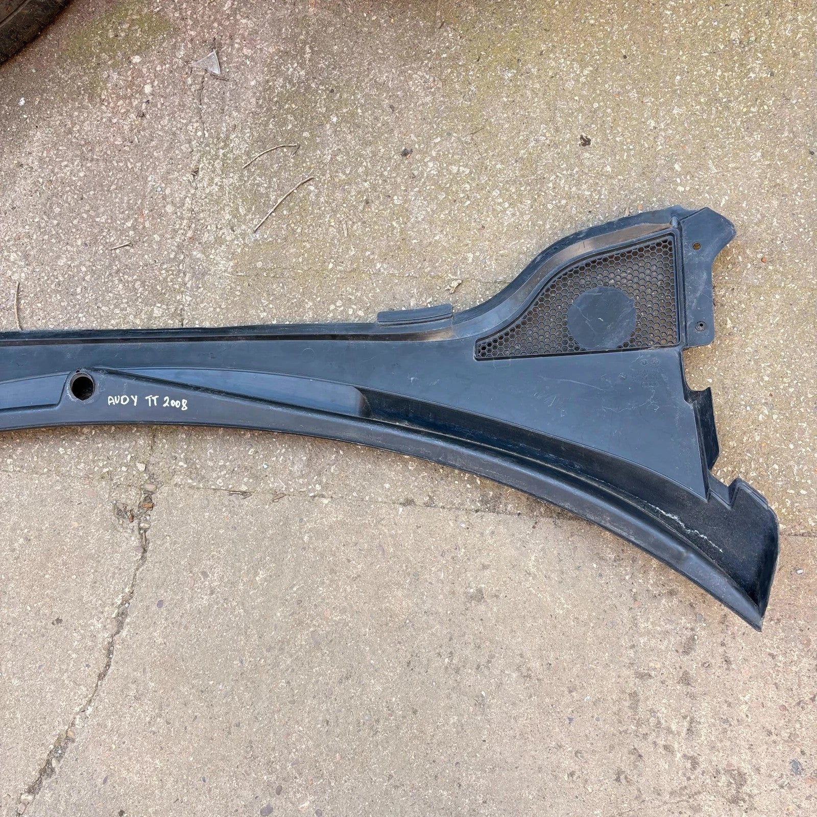 Audi TT MK2 8J 06-14 Engine Scuttle Panel Water Deflector Flap Cover 8J2819401