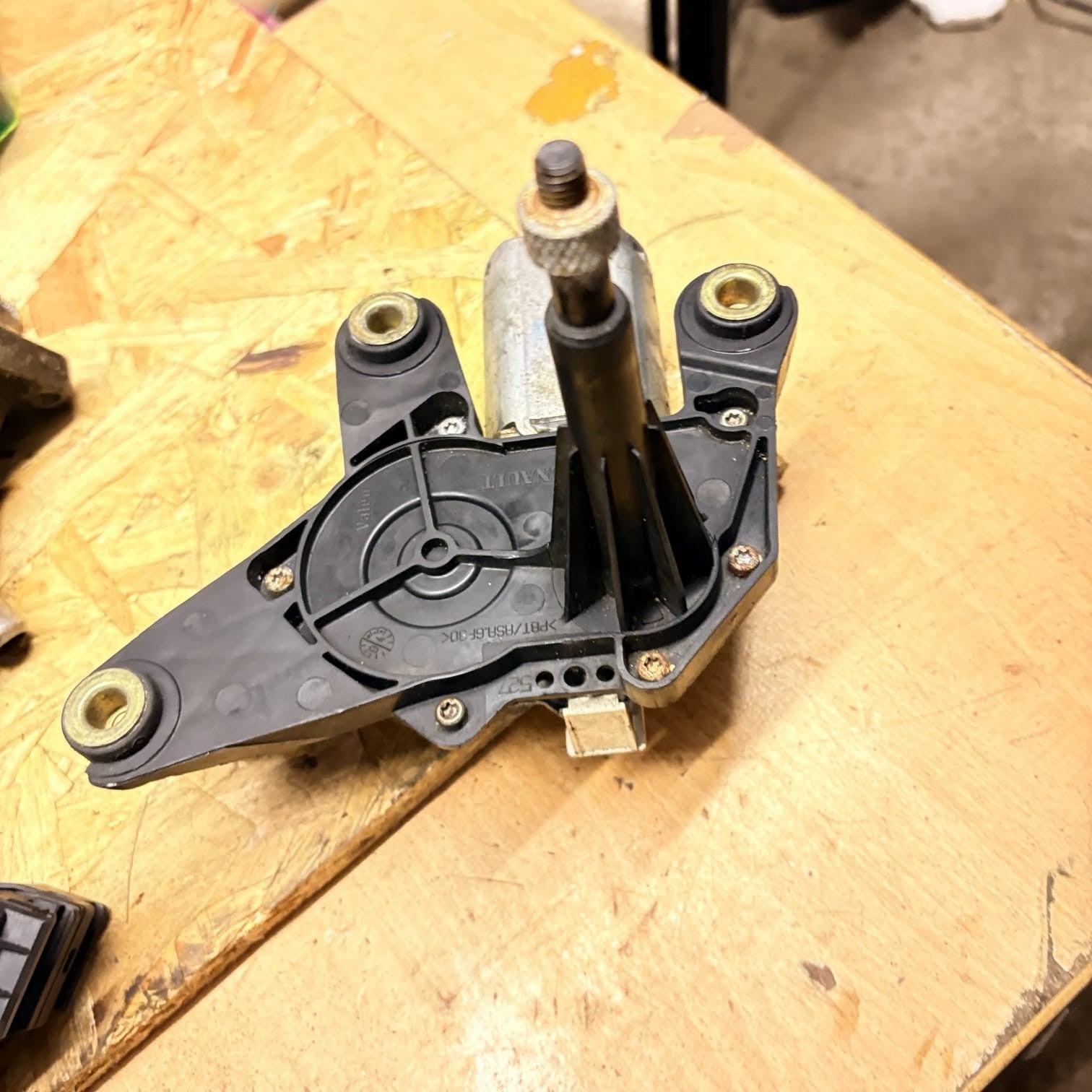 Renault Scenic 2003-2009 Rear Wiper Motor Valeo 53018912