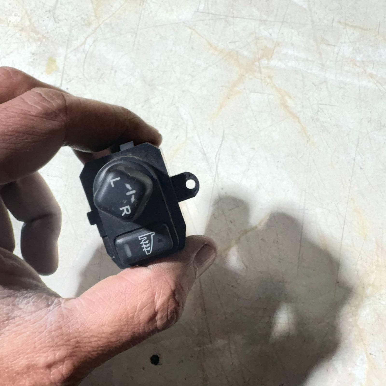 2004-2007 Honda Accord 7th Gen RHD Front Right Mirror Control Switch Heated