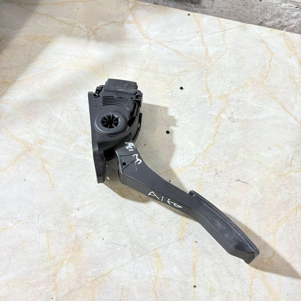 Suzuki Alto HA25 2009-2014 Nissan Pixo 2009-2013 Accelerator Pedal 49400-68K40