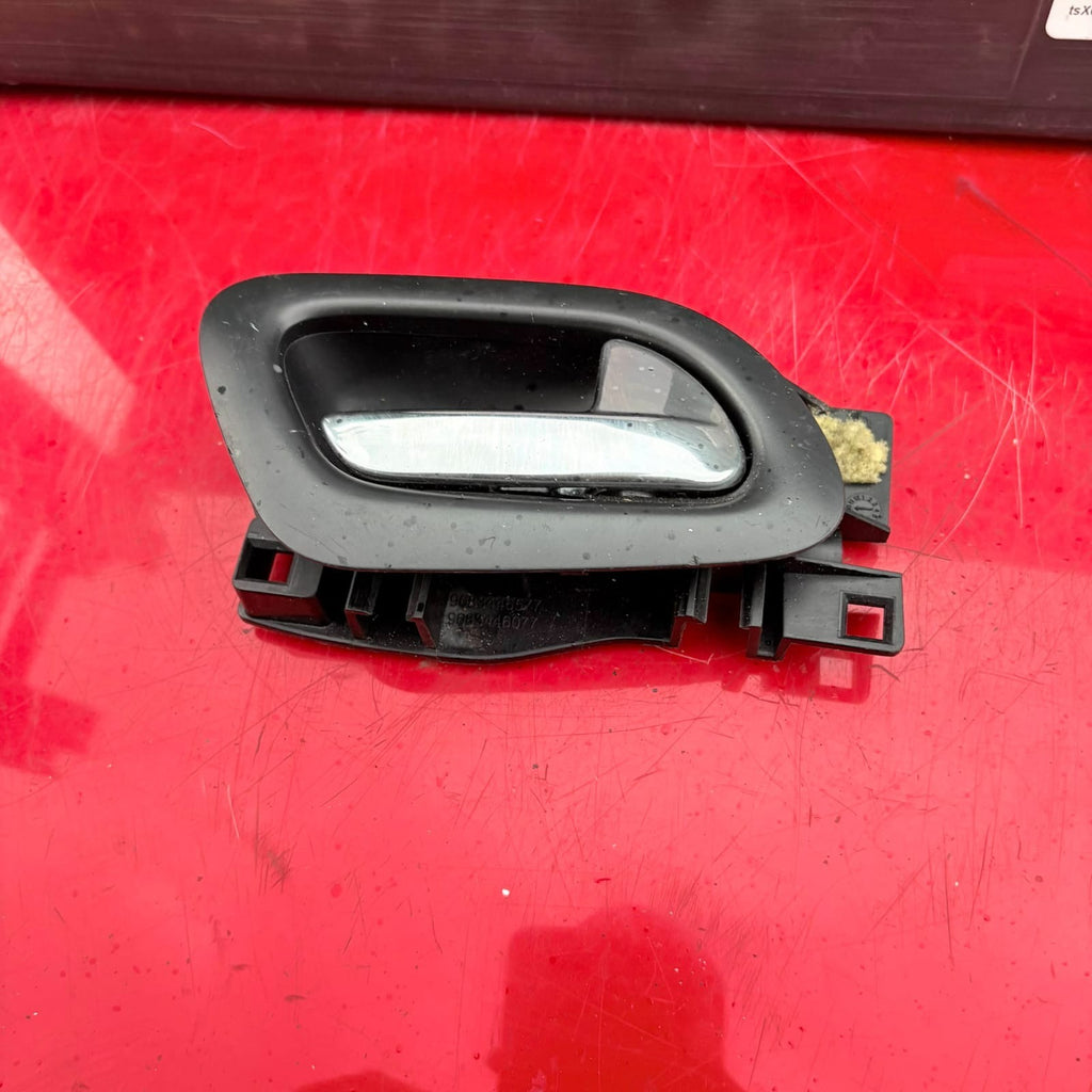 Citroen C3 Picasso Rear Right Interior Door Handle Opener 1904002 09-15