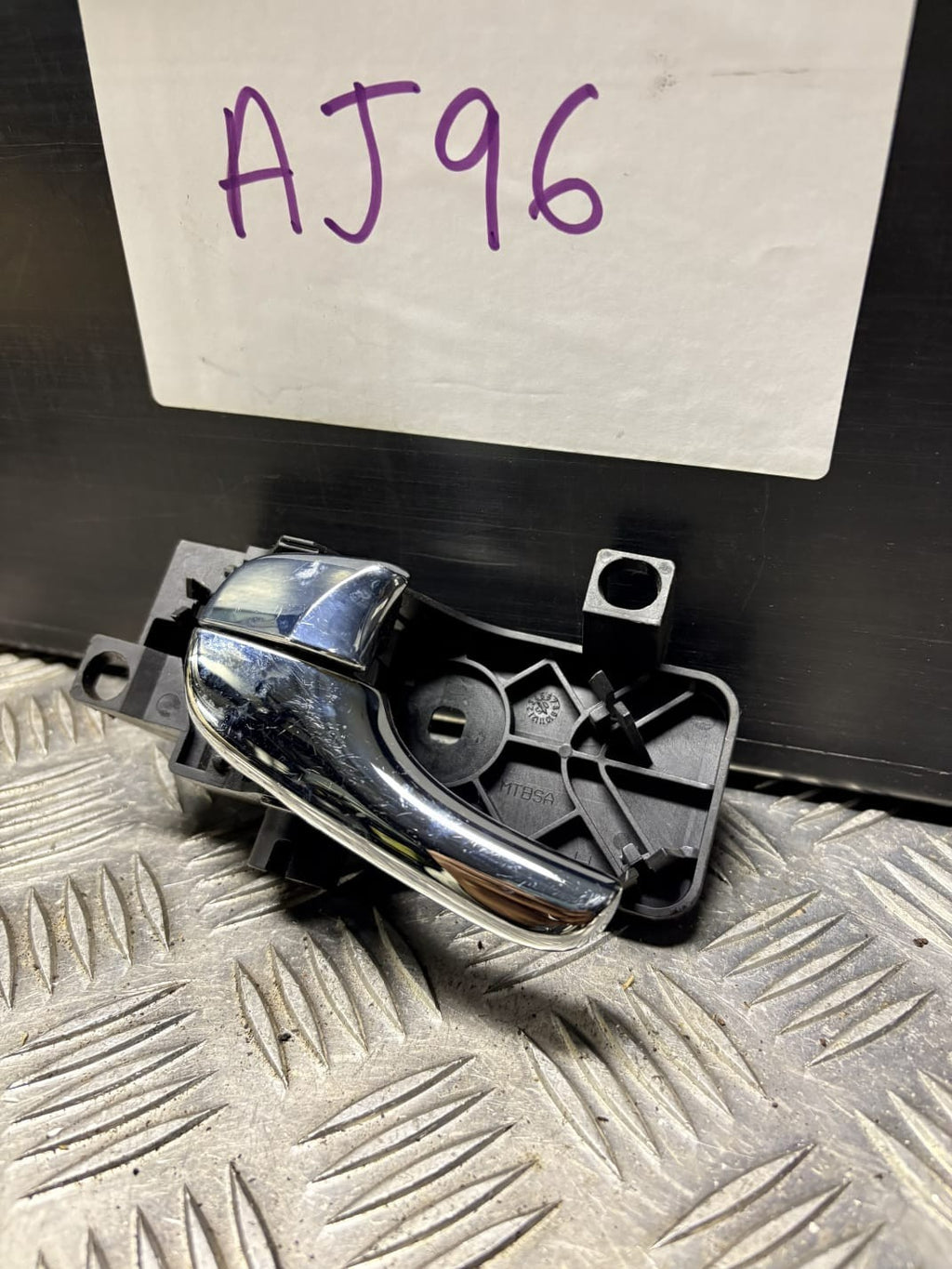 JAGUAR S-TYPE SE V6 4DR 99-07 DOOR HANDLE INTERIOR REAR DRIVER 2R8322600AD