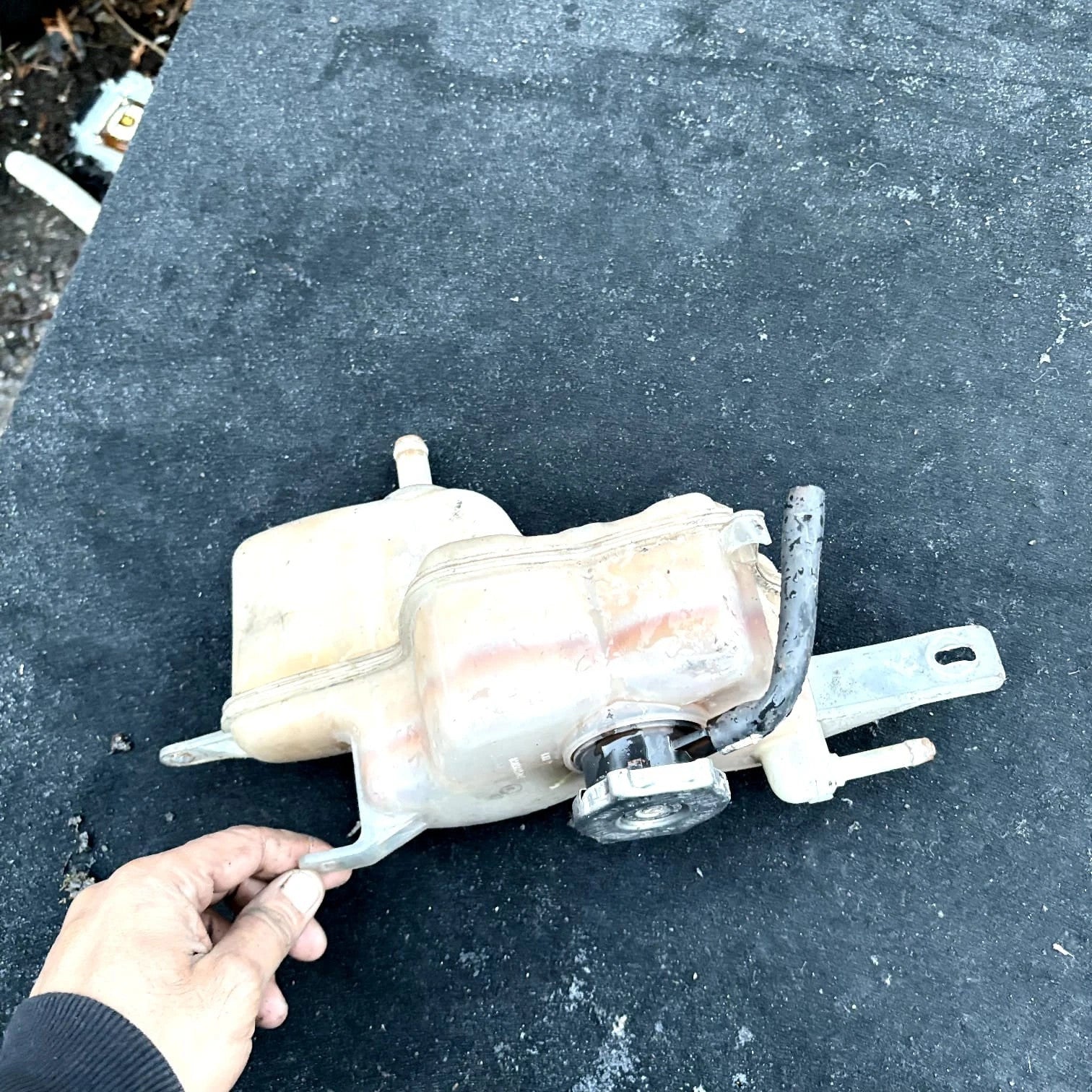 05058L57AC expansion tank for DODGE CALIBER SE 2006 366926
