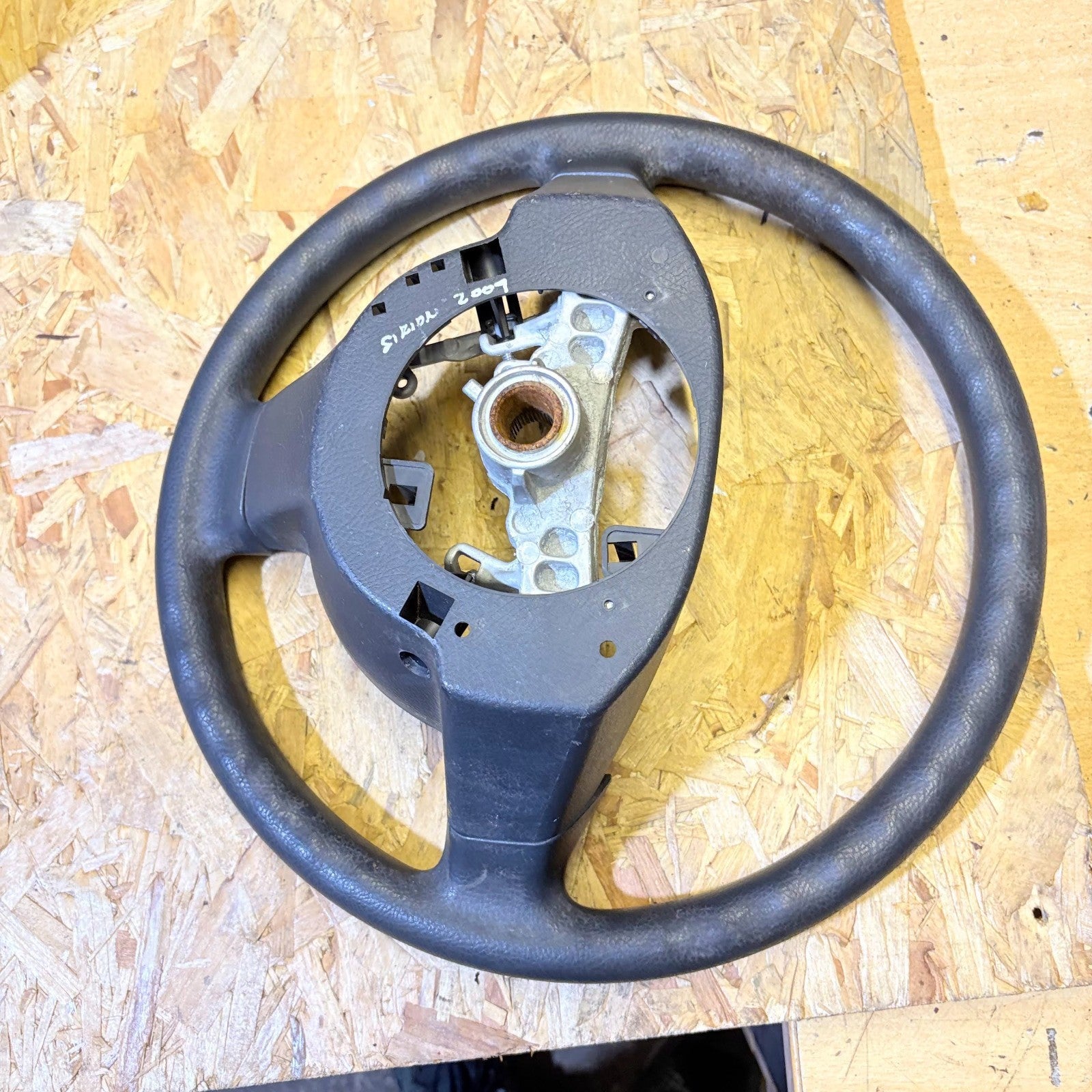 Steering wheel for DAIHATSU SIRION MK2 M200 1.0 2004-2015