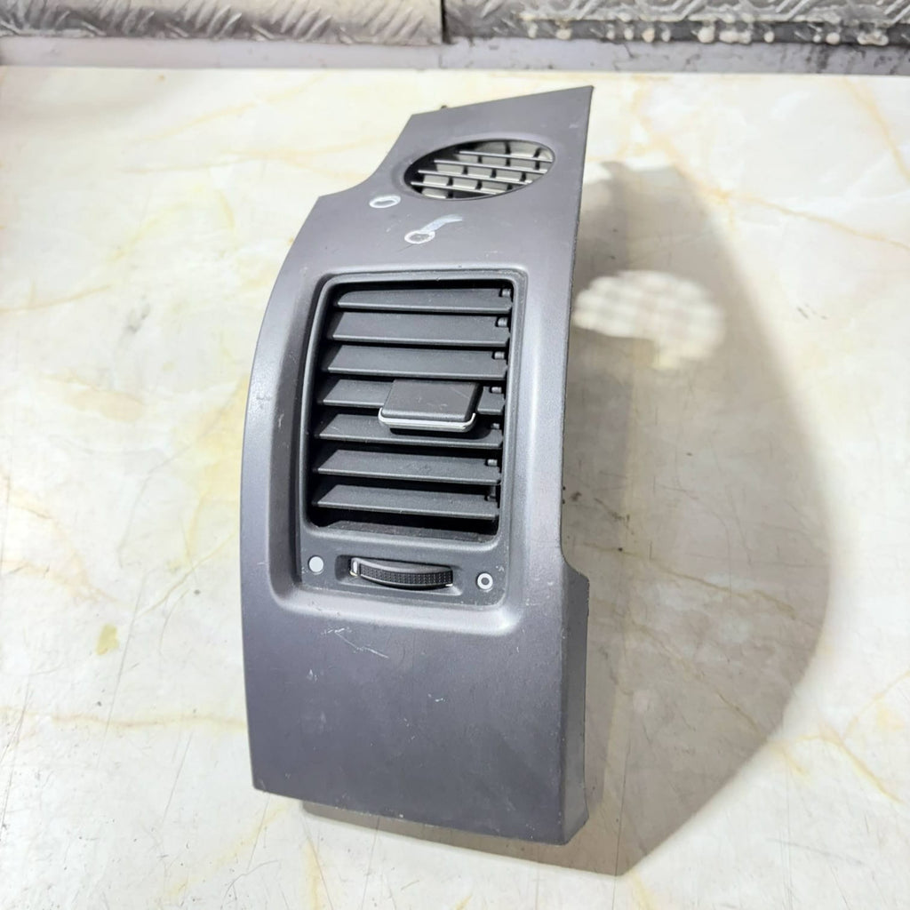 HONDA CR-V MK3 Air Vent Passenger Front 77620-SWA-2004-(NSF)