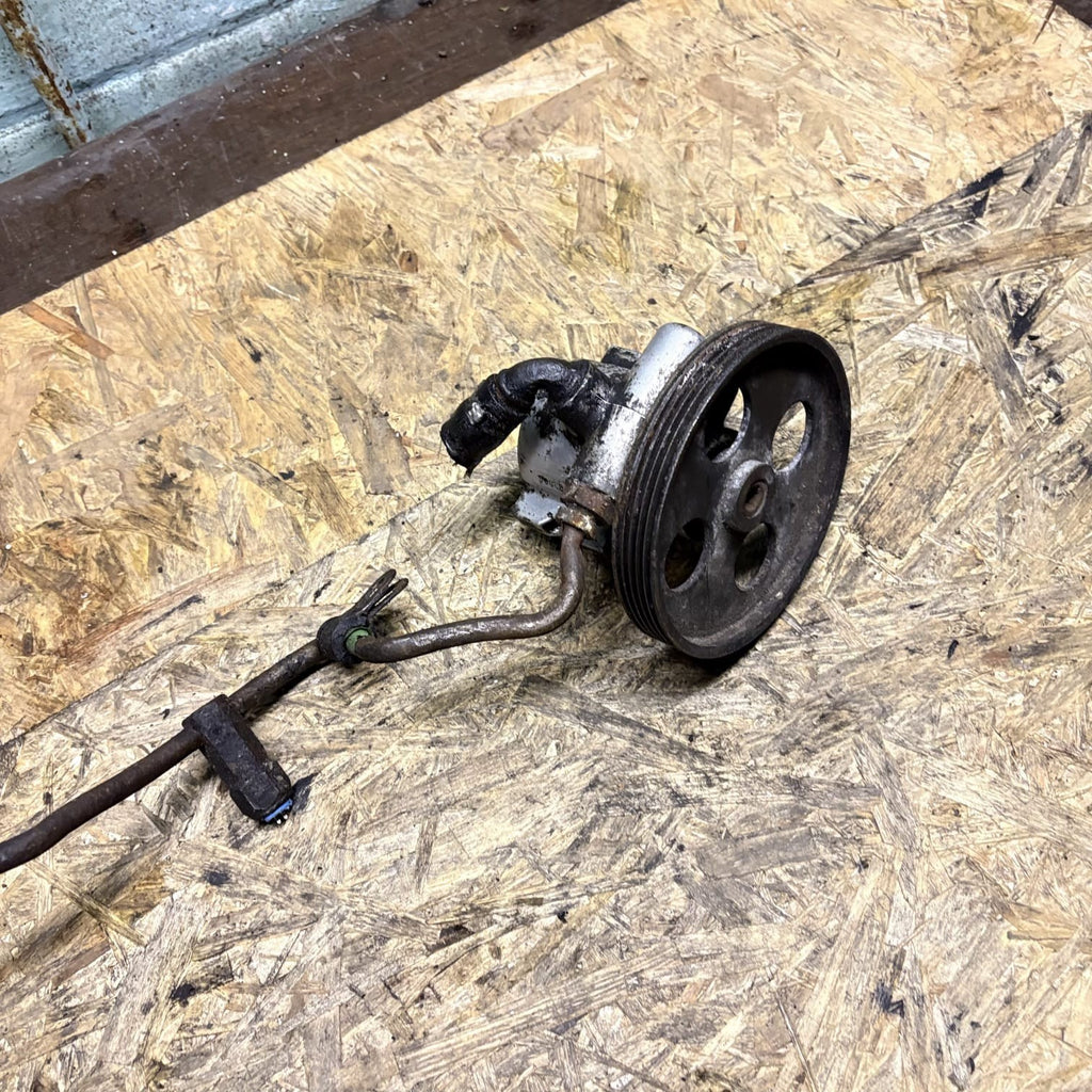 Citroen Xsara Peugeot 306 1.4 KFX TU3JP Power Steering Pump 26049438 9634070580