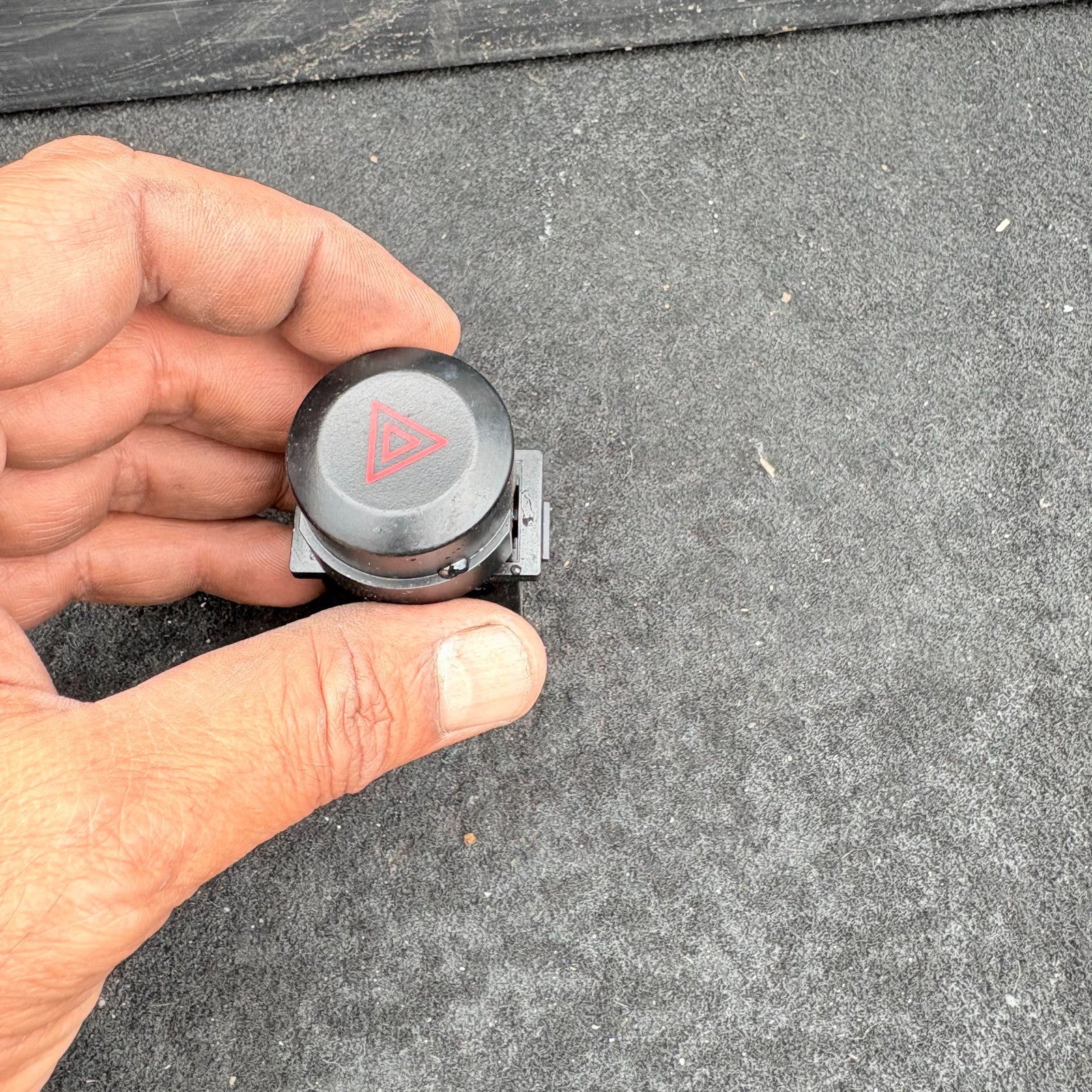 Hazard Switch-2004 Kia Sorento-93730 3E000