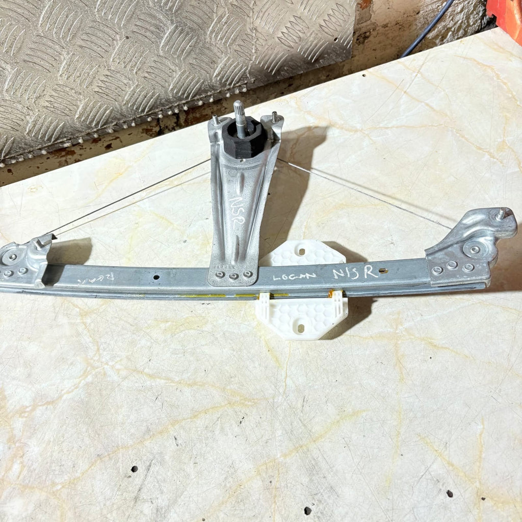 Renault logan Passenger rear Window Regulator Manual 827217198R R