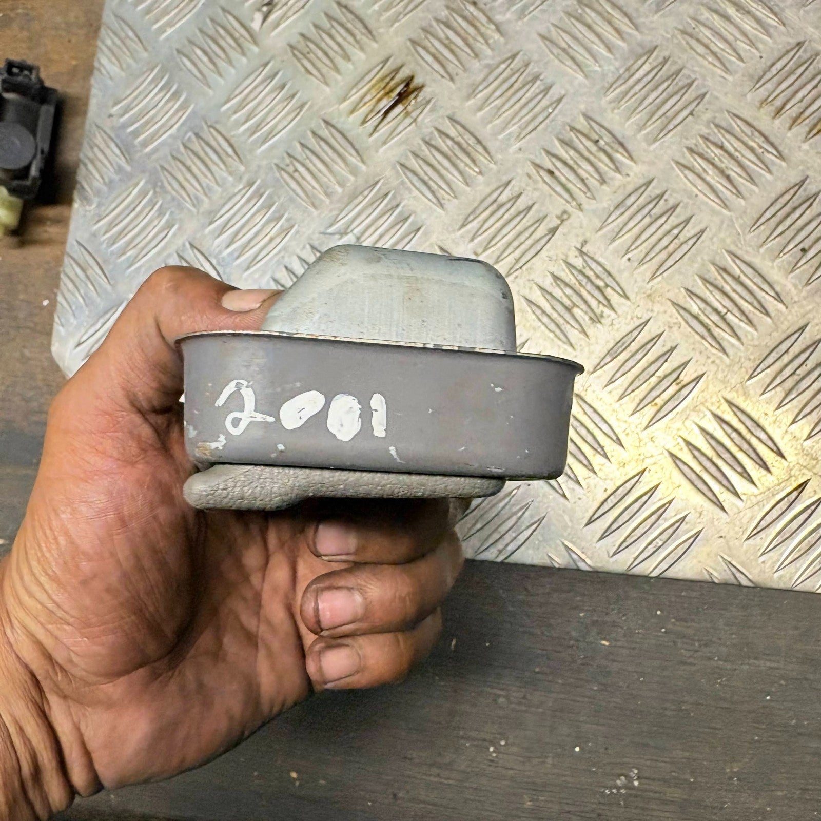 Ford Ranger Rear Door Ashtray Right Side 4 Door Grey UH71646101 1999 2001-2006