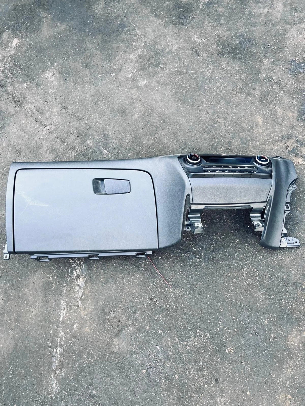 HYUNDAI TUCSON GLOVE COMPARTMENT BOX MK4 NX4 2021 - 2023 84760N7800