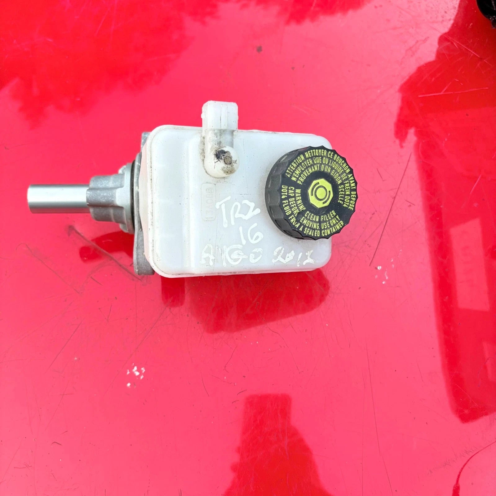 Brake Master Cylinder Tank 2013 Toyota Aygo