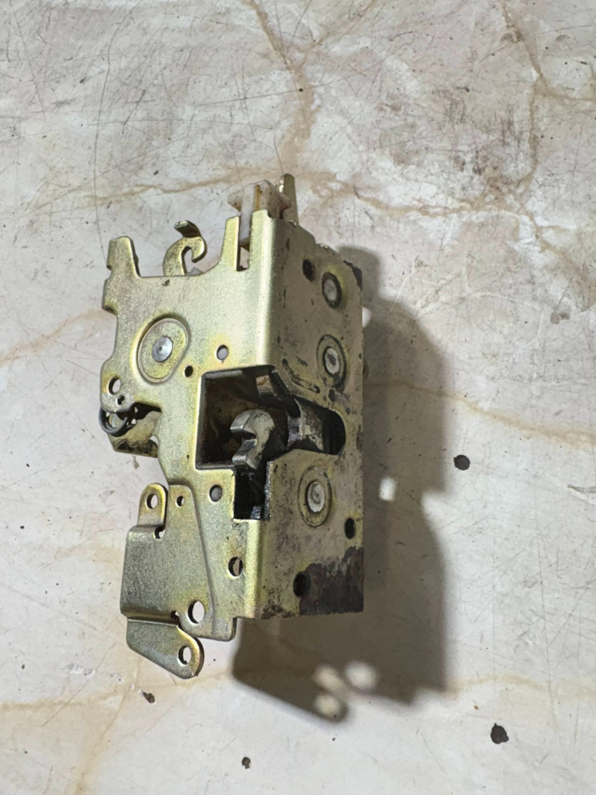 AUDI A3 TAILGATE BOOT LOCK LATCH ACTUATOR 1996-2003