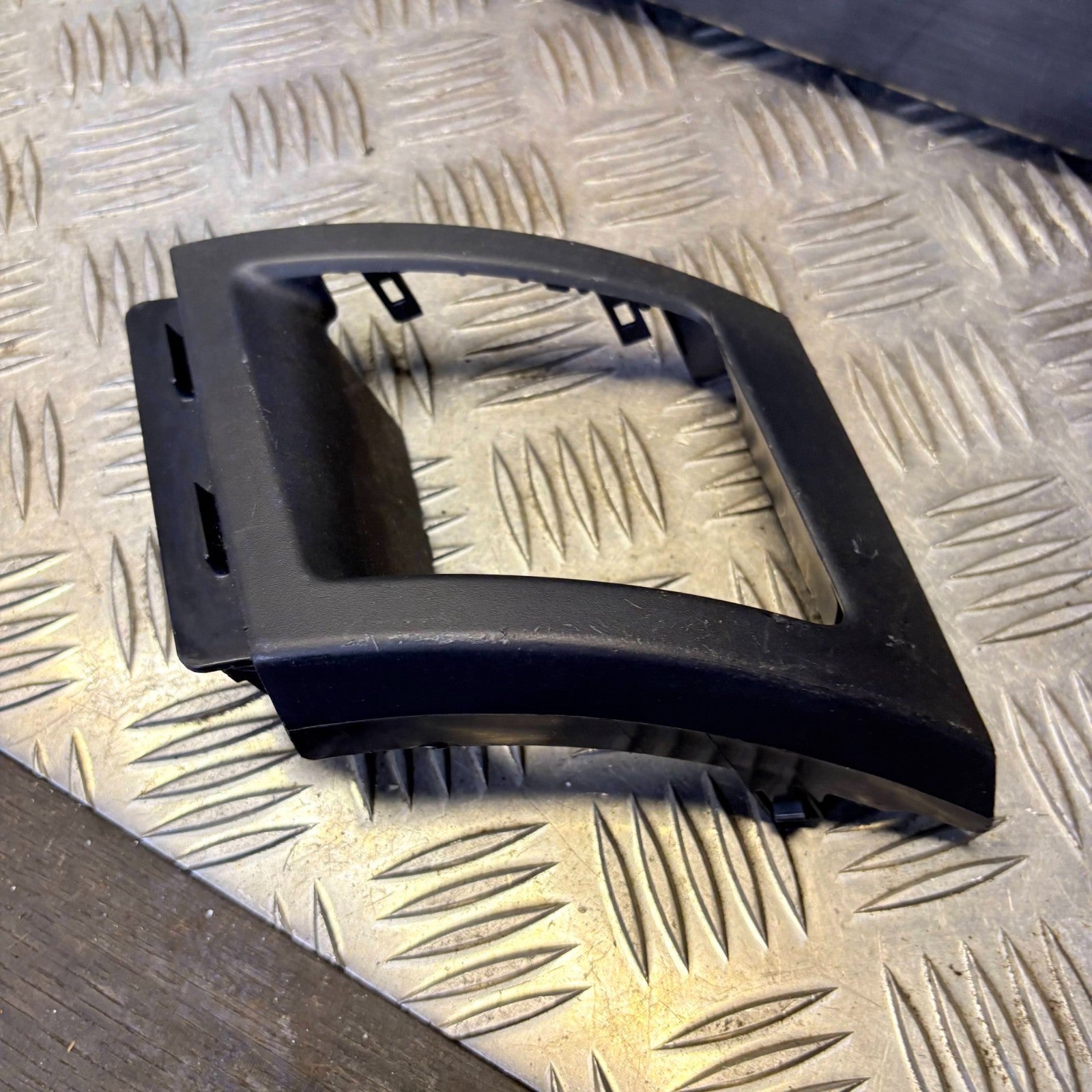 Mitsubishi Lancer Sportback 08-15 RH Dash Air Vent Trim SPC02221