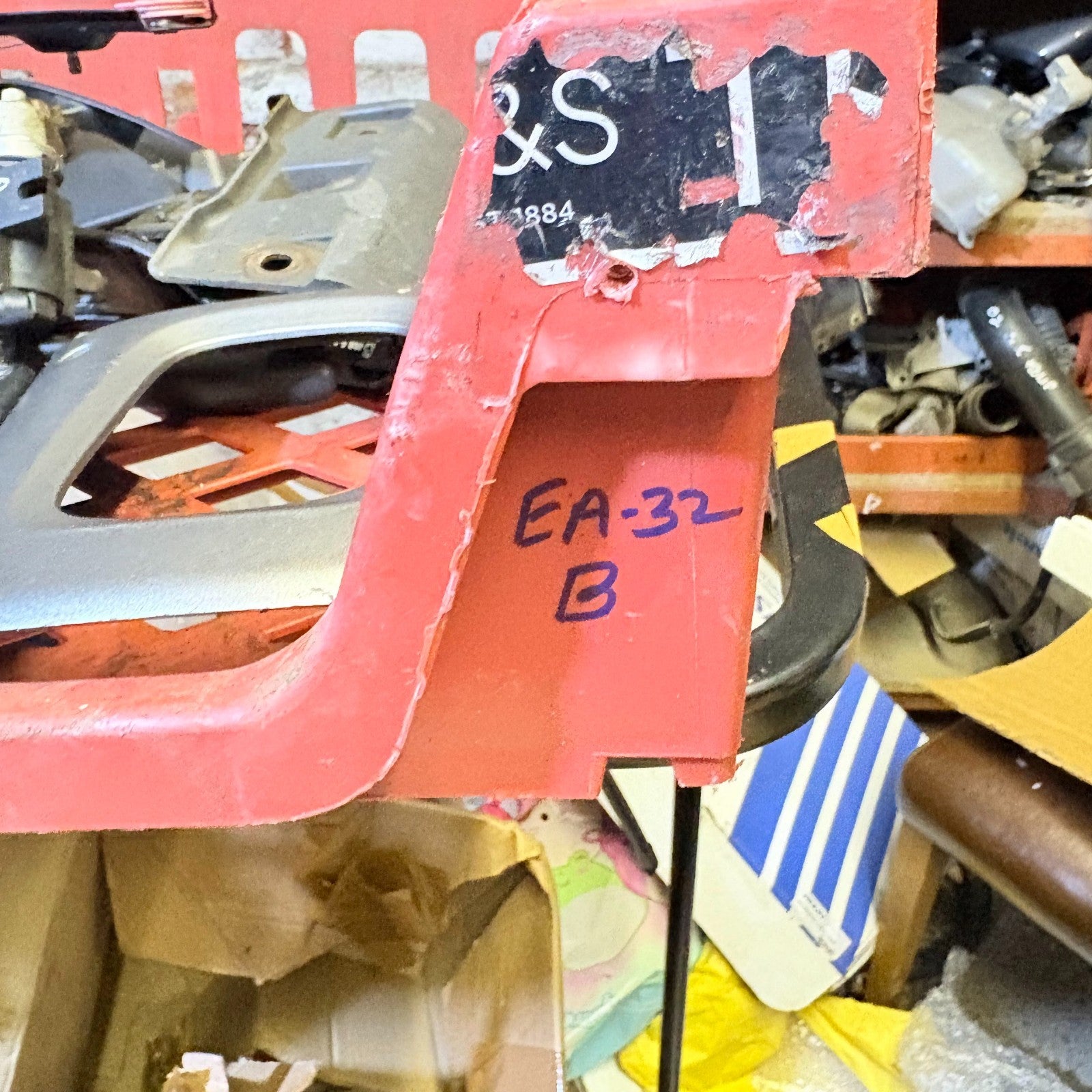 BMW 320d 2008-Window Regulator Rear Left 71002803