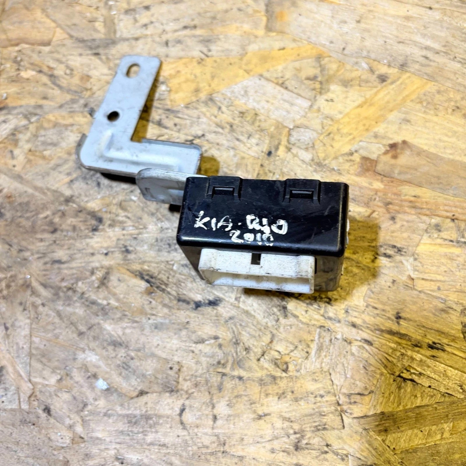 KIA RIO 2005-2011 ICM RELAY 95230-1E110