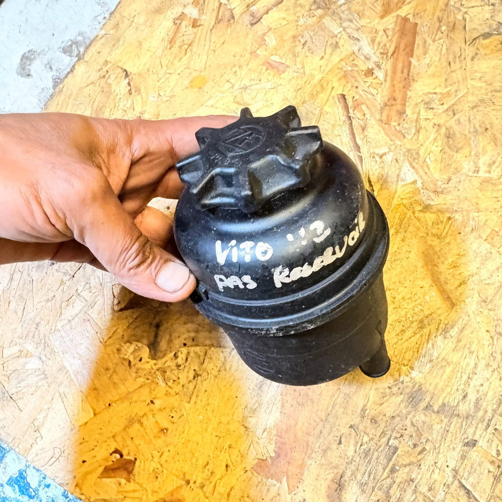Mercedes Vito 113 CDI W639 2010-2014 Power Steering Fluid Reservoir Tank