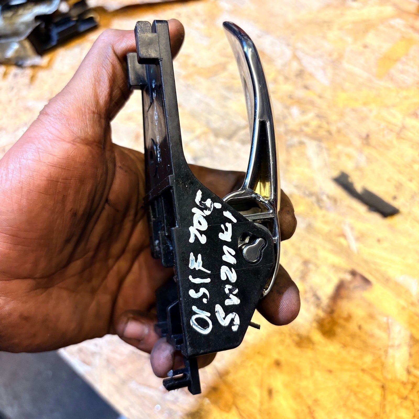 Suzuki Sx4 2015 OSF Driver Front Right Side Inner Door Handle