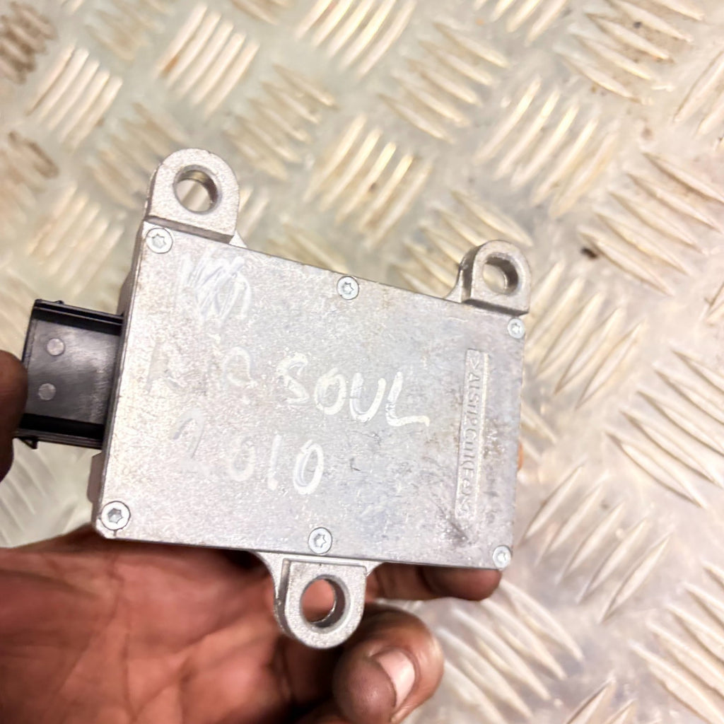 KIA SOUL 2008-14 YAW RATE SENSOR ECU CONTROL MODULE UNIT 95690-3J000