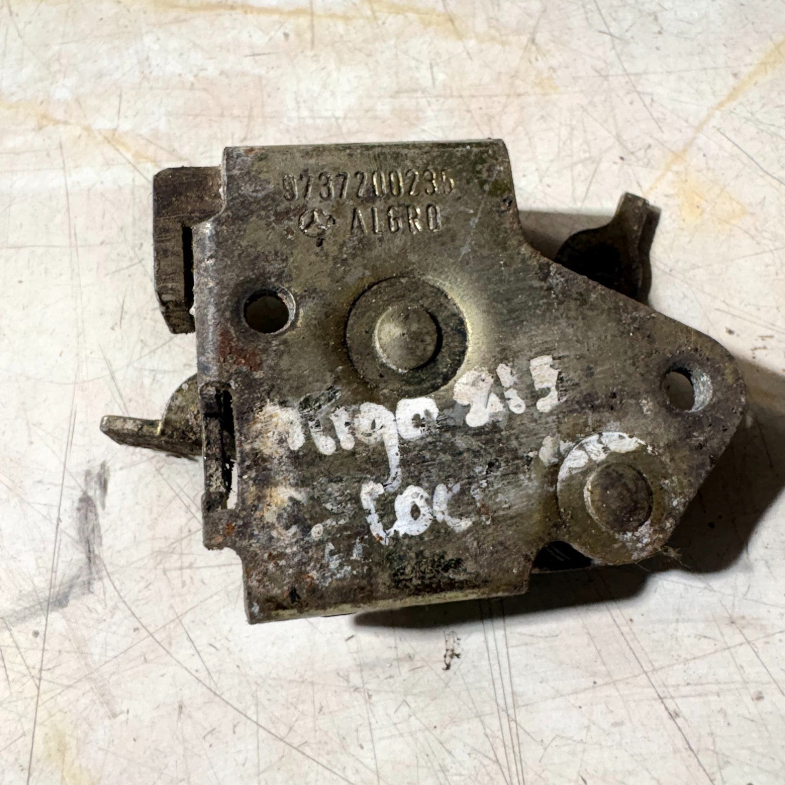 Mercedes Atego Hood Lock Mechanism 9737200235