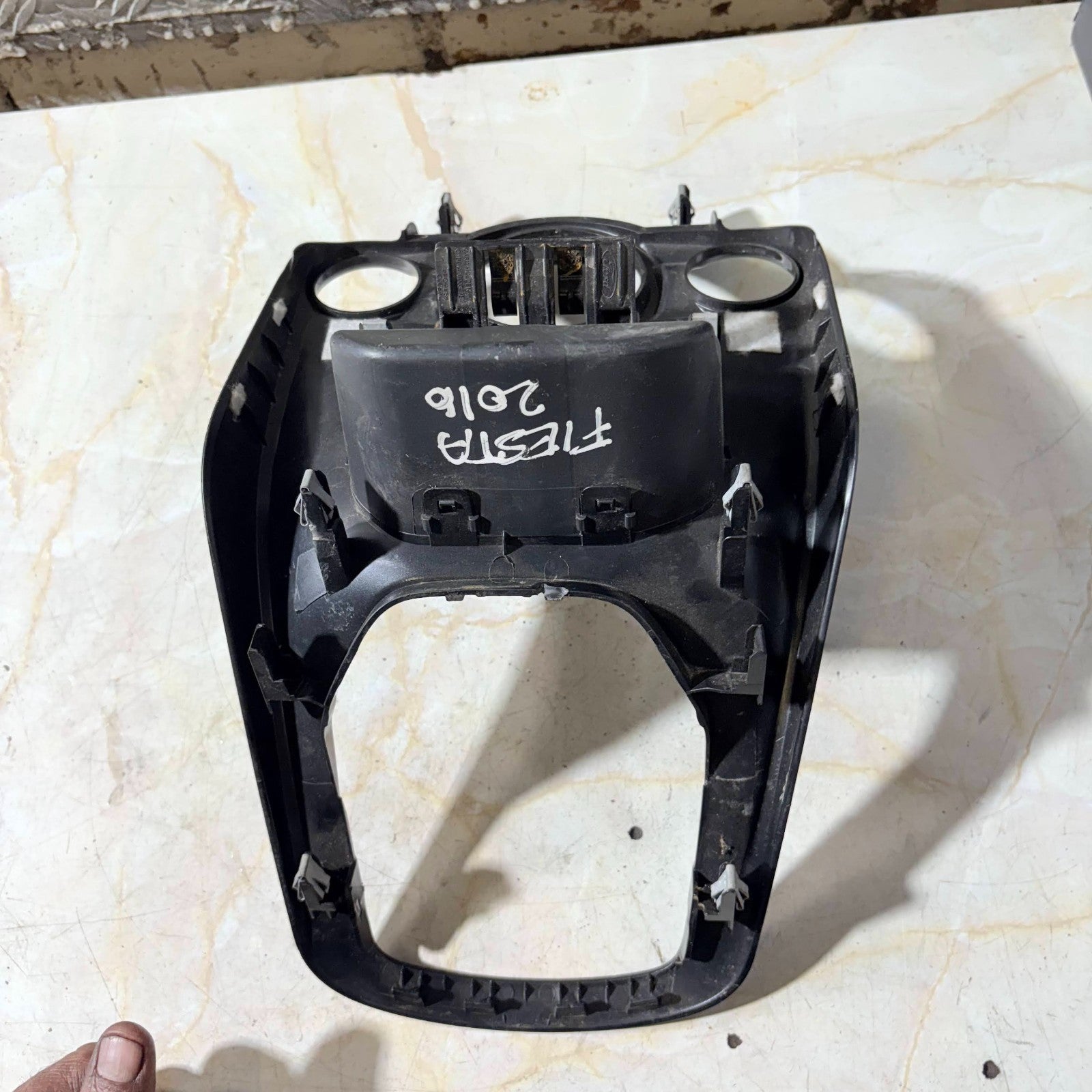 FORD FIESTA 08-16 CENTRE CONSOLE GEAR SURROUND HEATER CONTROLS PANEL 08956-000