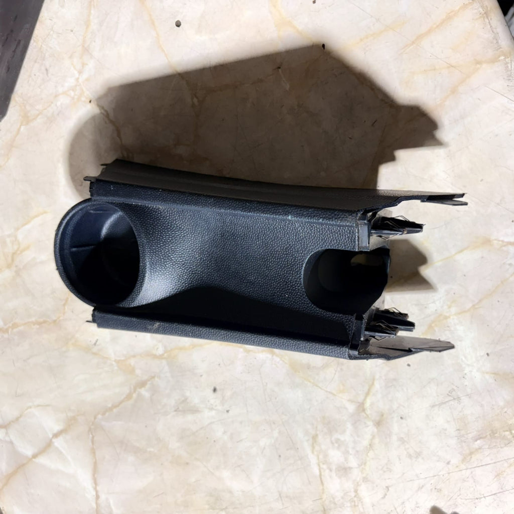 FORD KA MK2 CENTRE CONSOLE CUP HOLDER 2014 735433913,, B18