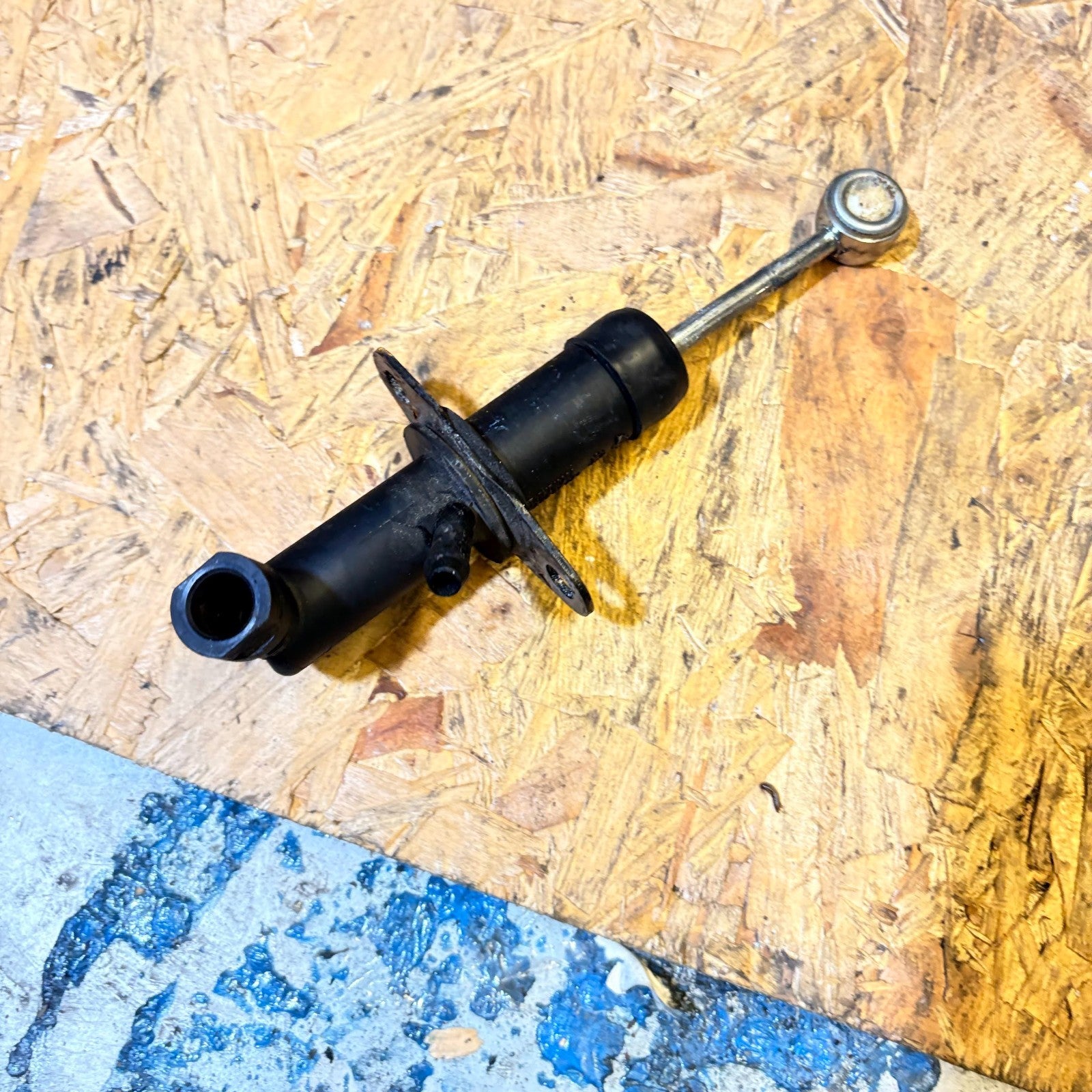 2009-2016 Ford KA Rear Shock Absorber