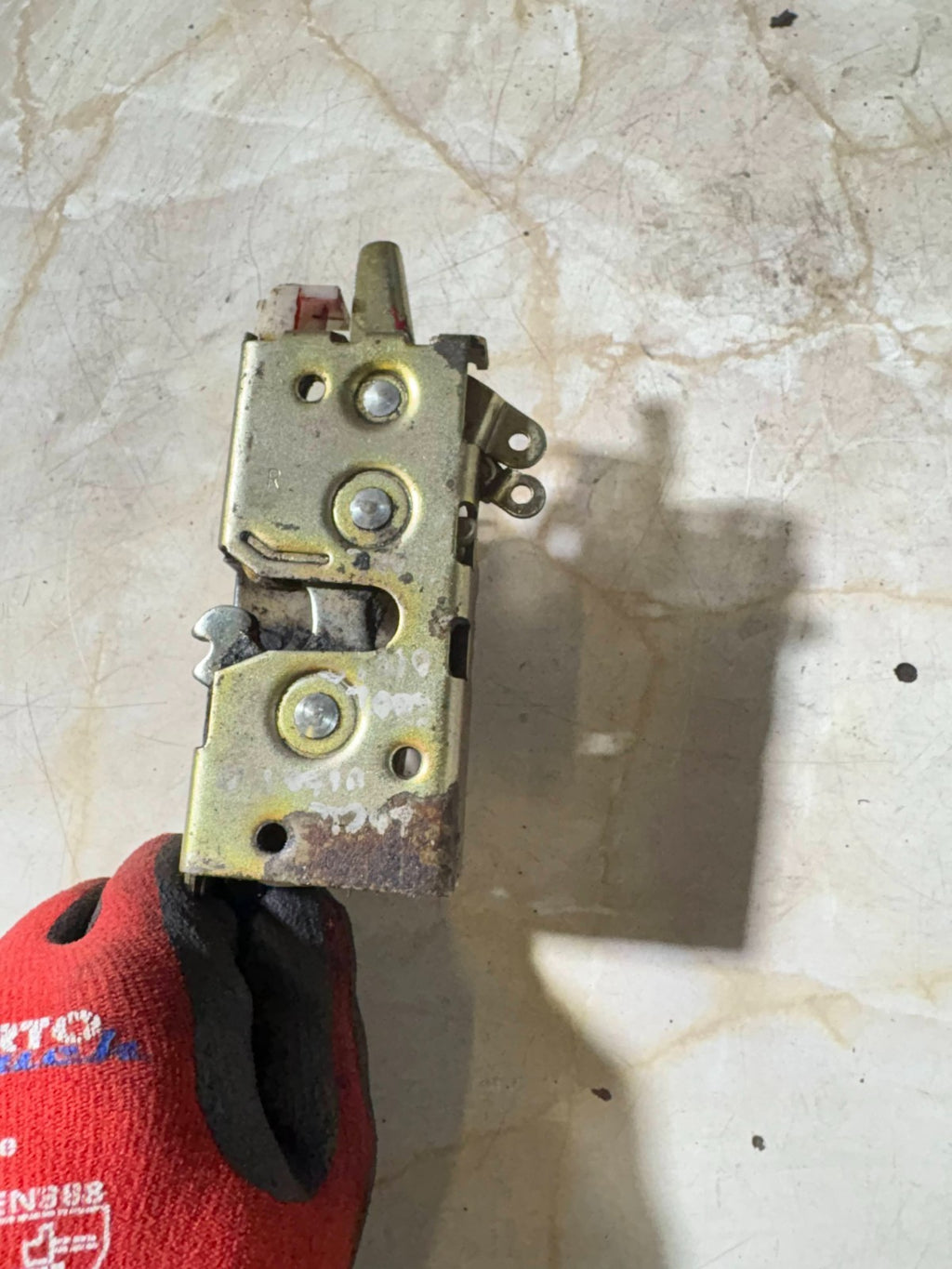 AUDI A3 TAILGATE BOOT LOCK LATCH ACTUATOR 1996-2003