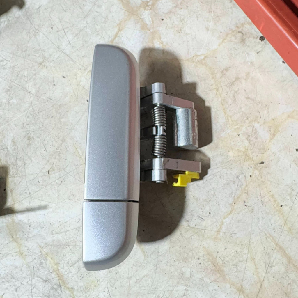 MG3 (13-16) NSF EXTERIOR DOOR HANDLE-PASSENGER LEFT FRONT