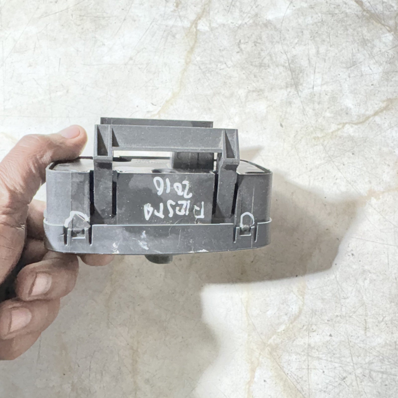 FORD FIESTA 2016 HEADLIGHT CONTROL SWITCH 8A6T13A824BB