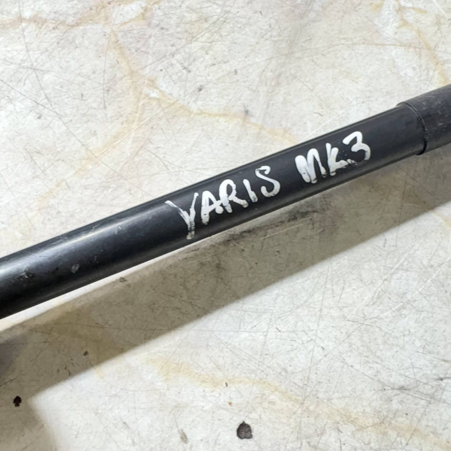 TOYOTA TAILGATE STRUT SHOCK COROLLA MK12 E210 ESTATE 68950-02220