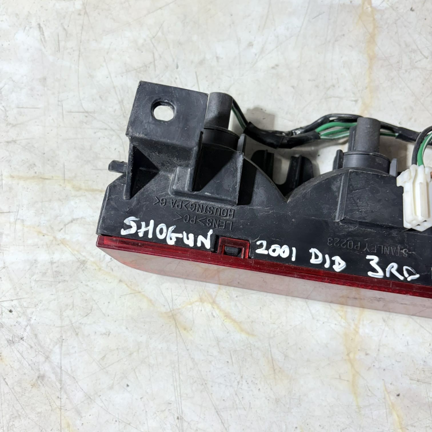 Mitsubishi Shogun Pajero Mk3 2000-2006 High Level Brake Light P0223