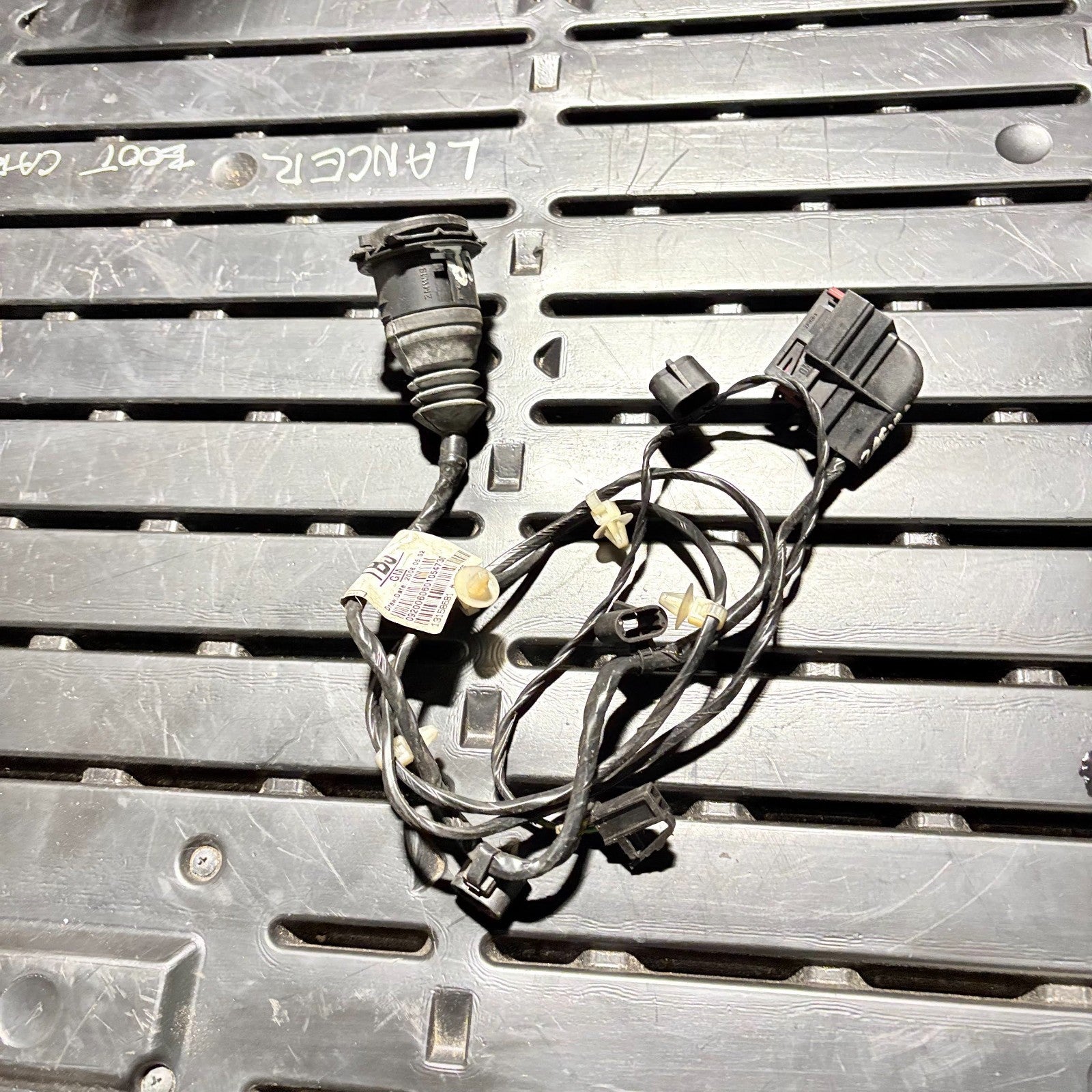 VAUXHALL ZAFIRA B 2005-2014 REAR RIGHT DOOR WIRING LOOM HARNESS 13158681