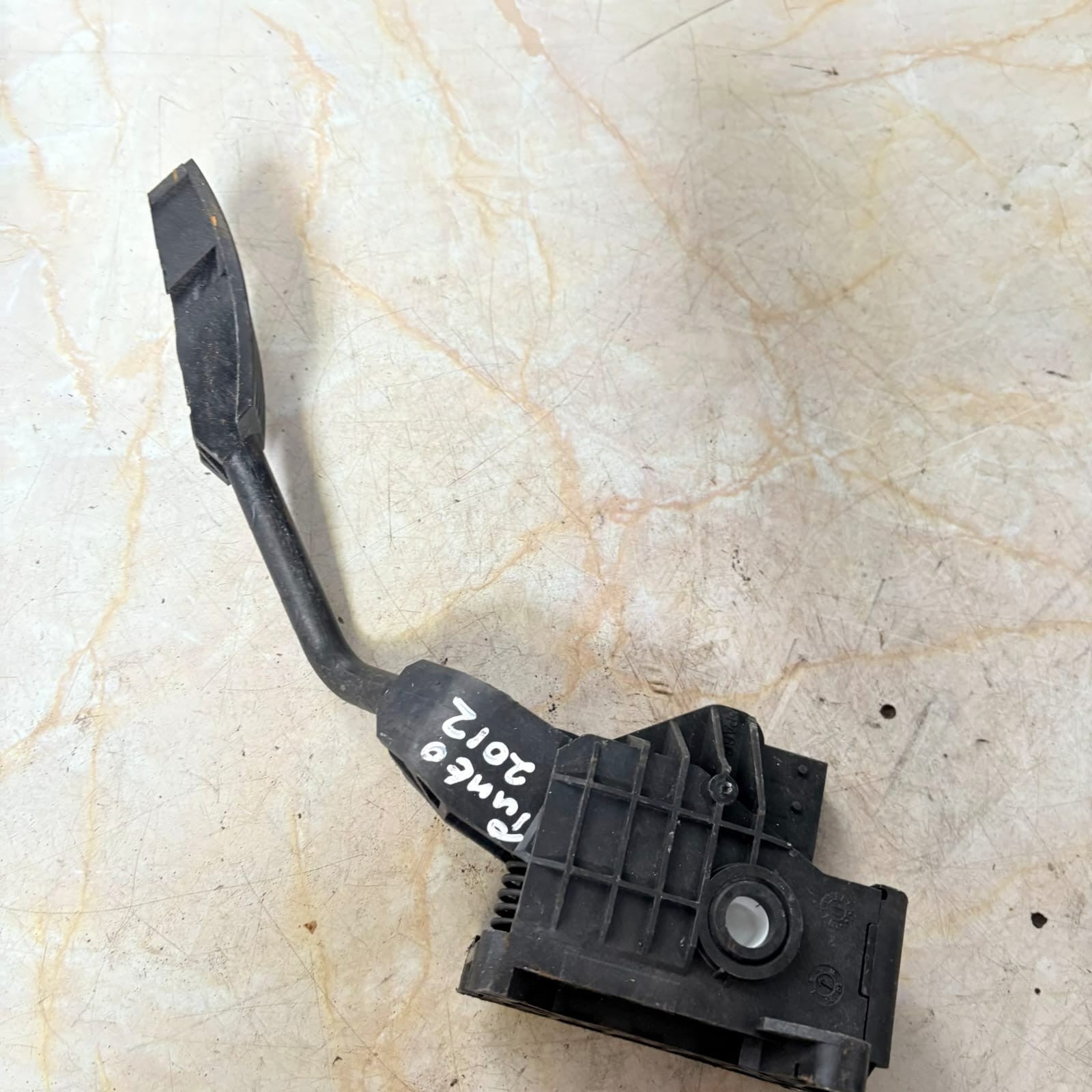 2012Vauxhall Corsa D Accelerator Throttle Pedal 55702021 Corsa E 1.0 1.2 1.3 1.4
