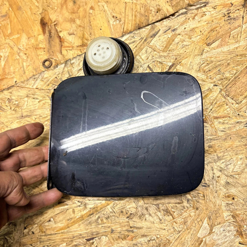Nissan Juke 2010-2014 Fuel Filler Flap Door Cover Lid Rear Quarter F15