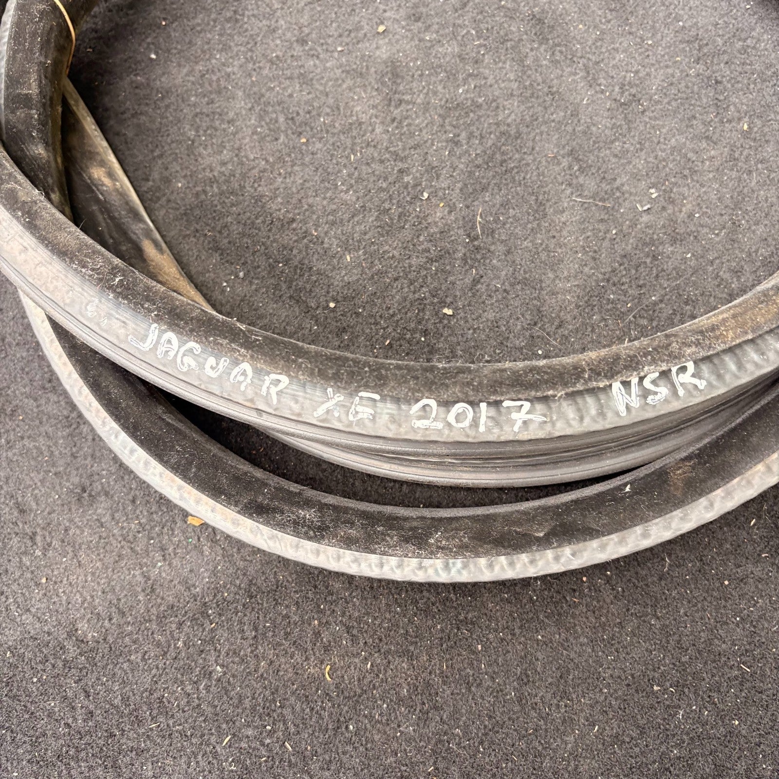 JAGUAR XE X760 2015-2022 REAR LEFT N/S REAR DOOR RUBBER SEAL GX73-253A10-A