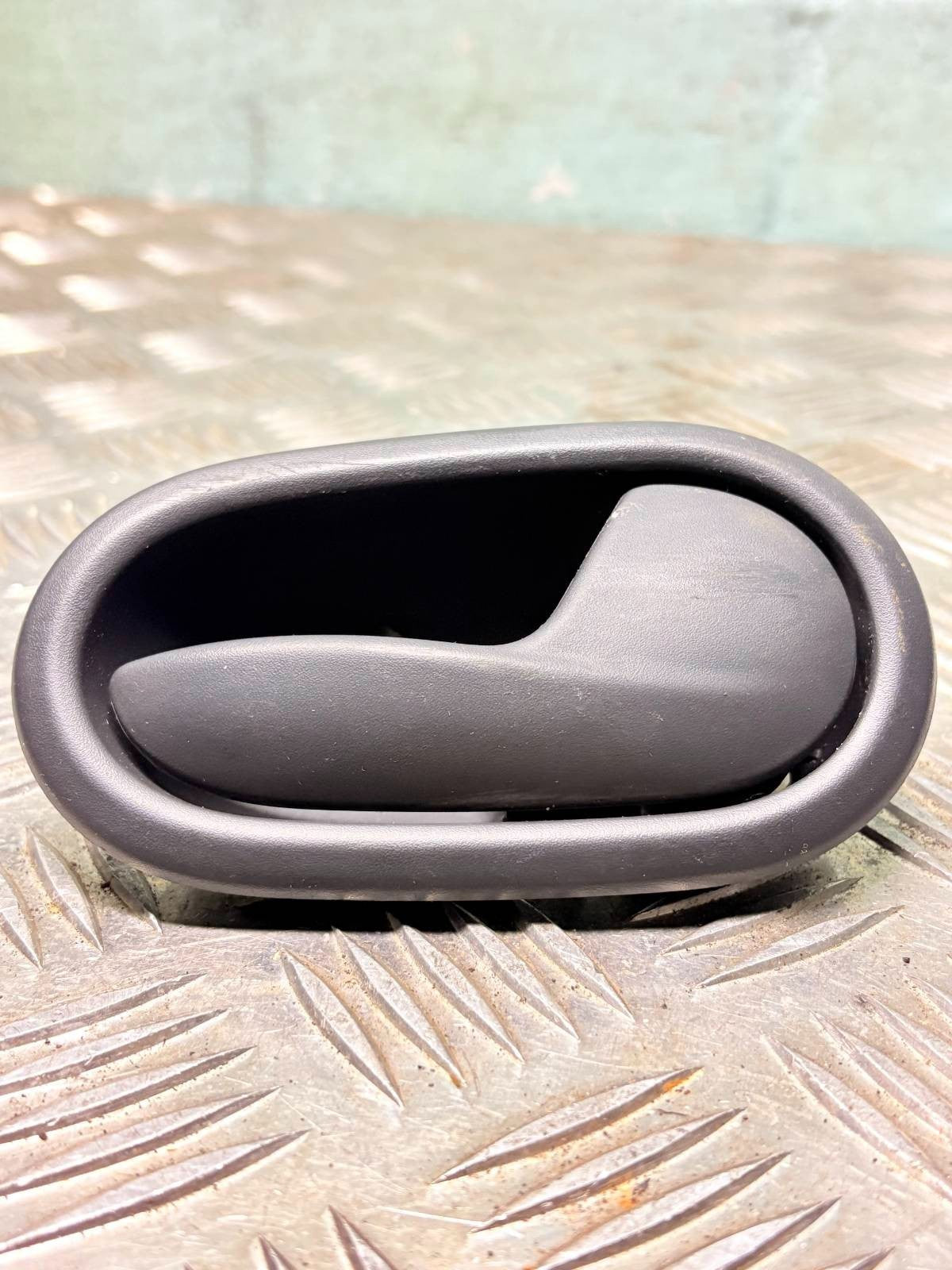 Dacia Sandero/Logan 2012-2020 Rear Right Inner Door Handle 826721919R