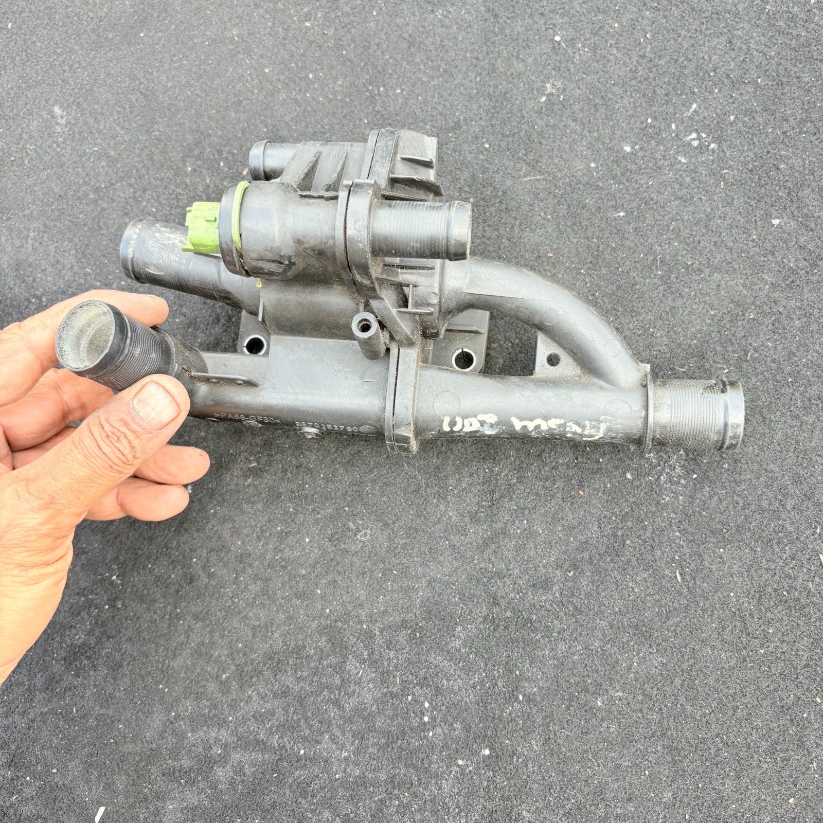 2008-2017 FORD FIESTA THERMOSTAT HOUSING 9670253780