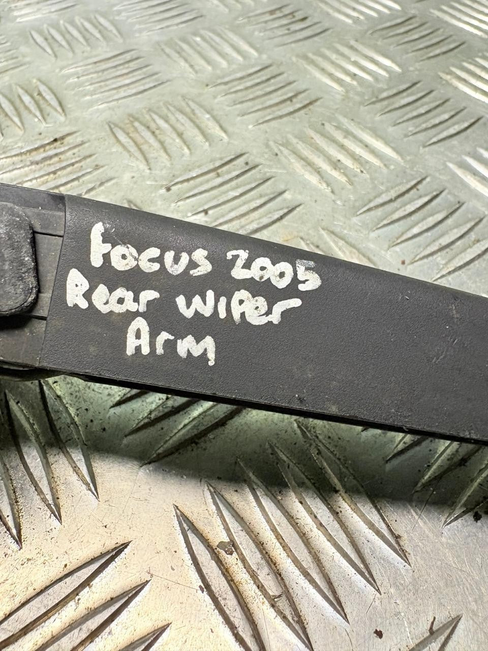 Ford Focus Mk2 2005 Hatchback Rear Wiper Arm Tailgate Back Window RN35266553