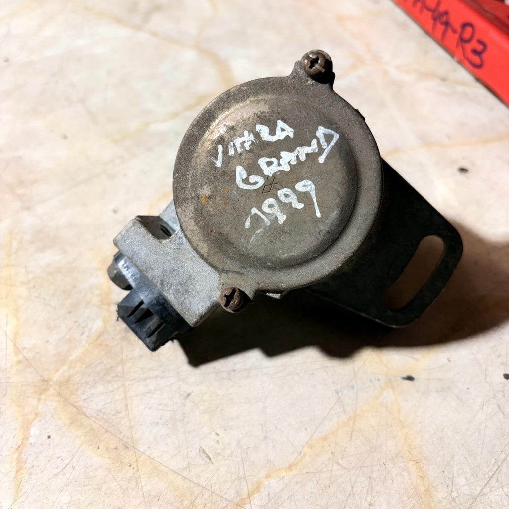 Suzuki Grand Vitara 1998-2003 Vacuum pump 3310065D0