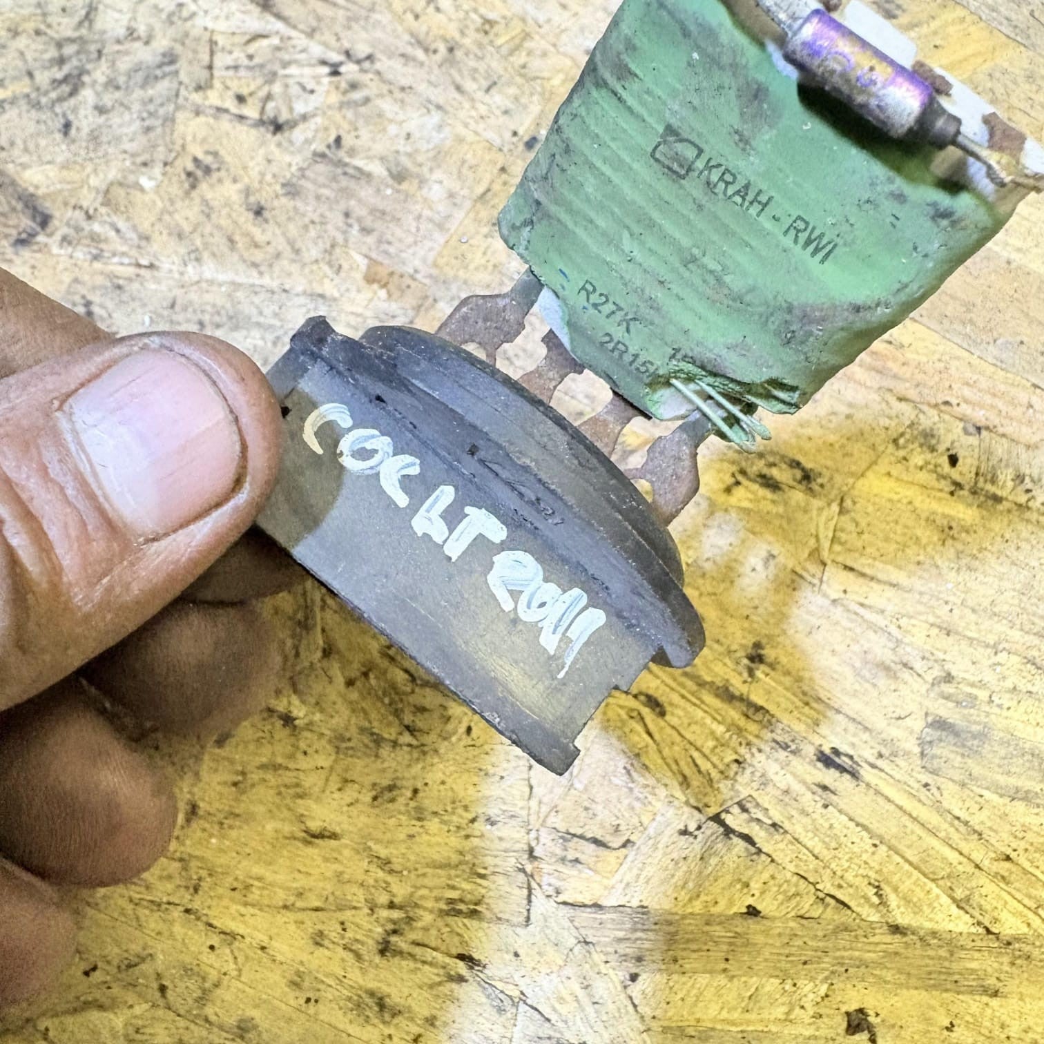 2019 MITSUBISHI COLT HEATER BLOWER FAN RESISTOR RELAY R27K