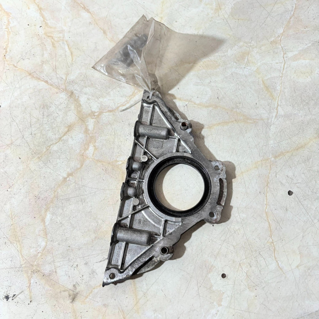 MERCEDES 651 SPRINTER CRANK OIL SEAL HOUSING A6510110108
