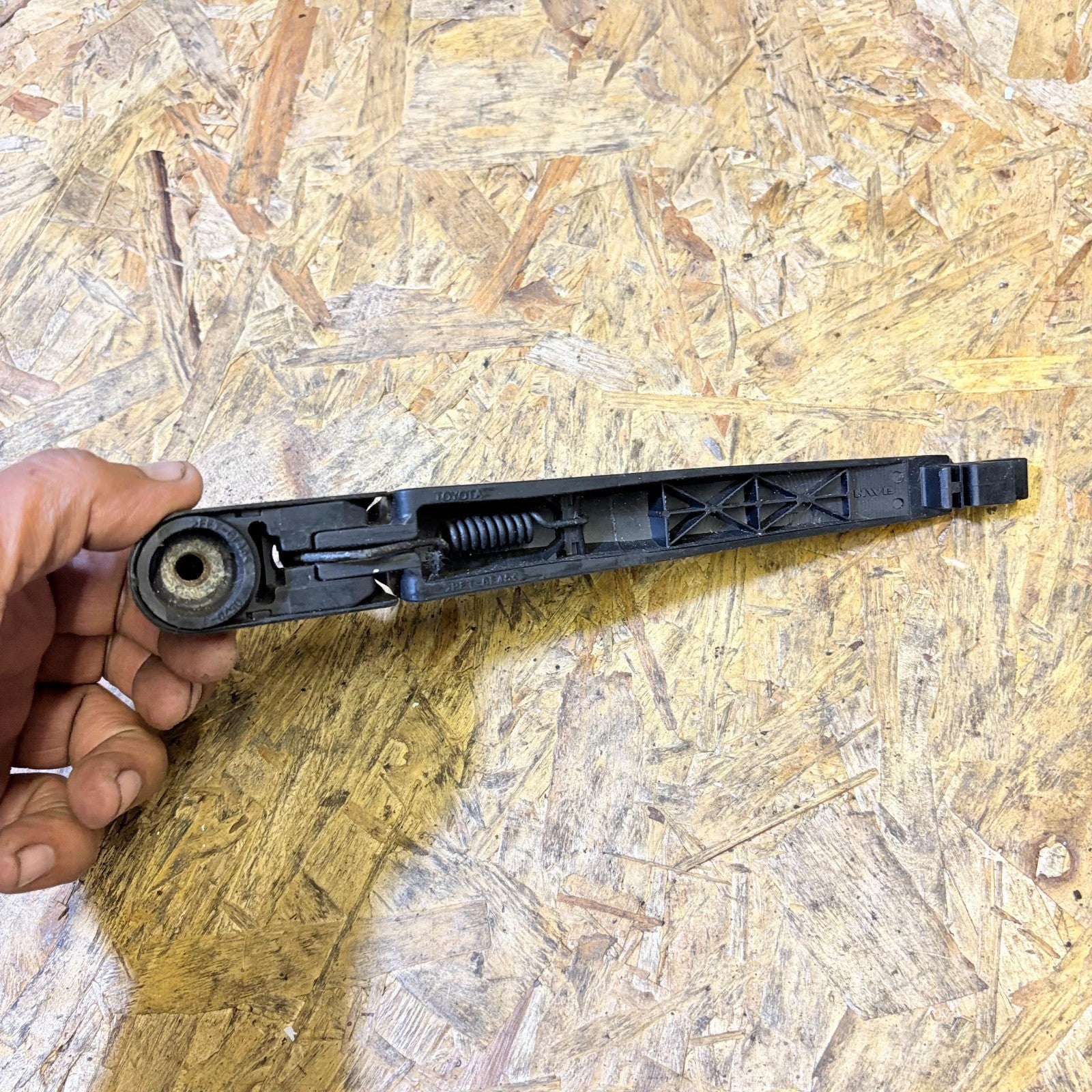 TOYOTA RAV4 MK2 2001-2005 D-4D REAR WIPER ARM