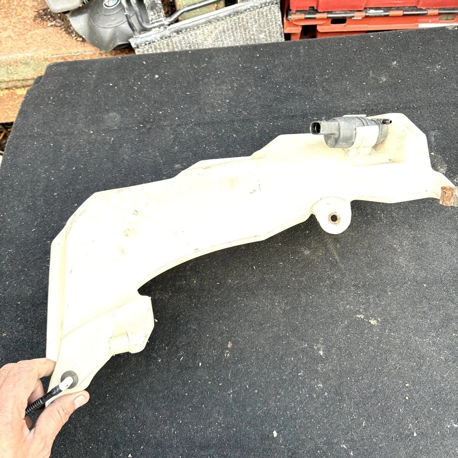 AUDI A4 Cabrio 8H7, B6, 8HE, B7 Window Washer Tank 8E5955451AA 3.00 25127269