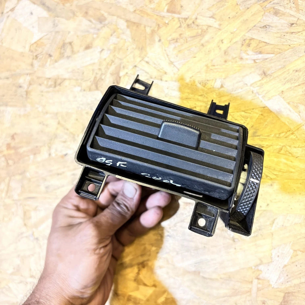 Ford Tourneo Connect 2002-13 Offside Front Right Dashboard Air Vent 2T11-A014K25