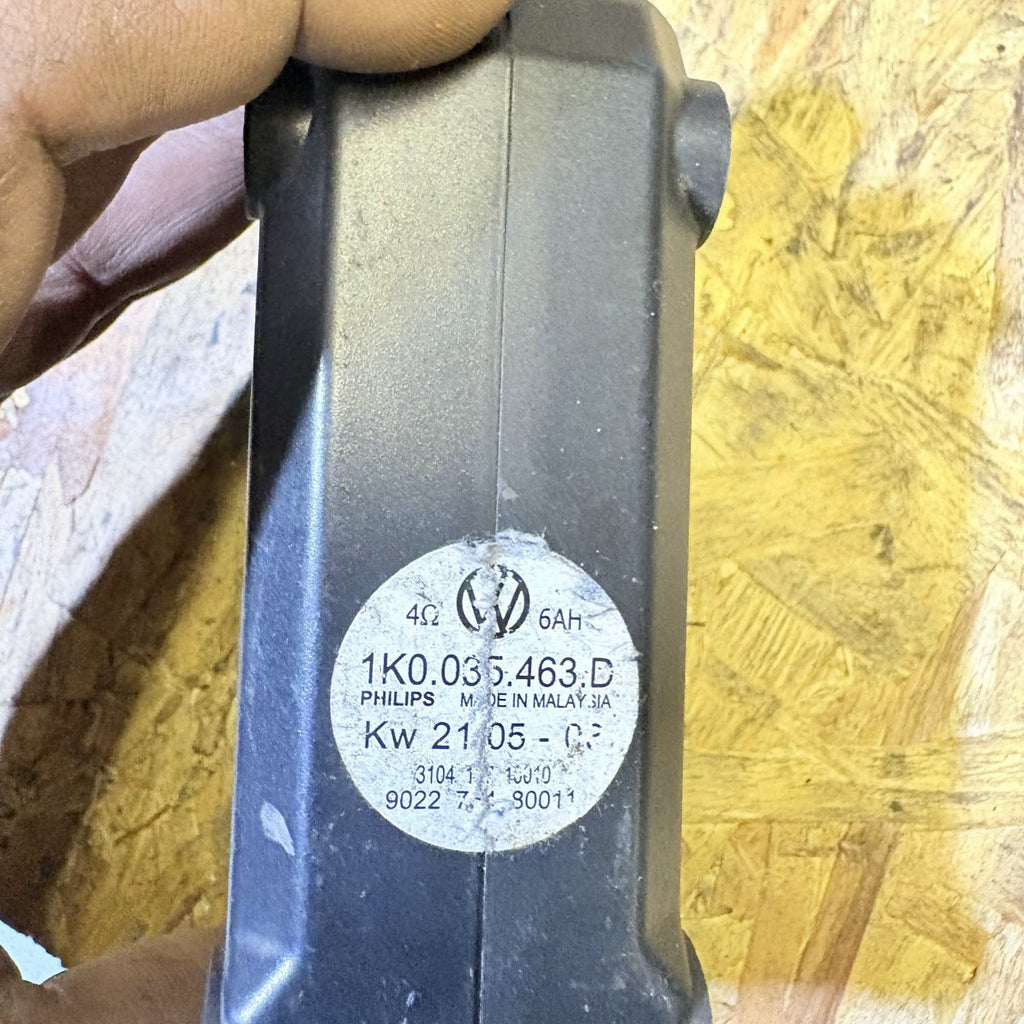 VW GOLF MK5 PASSENGER FRONT DOOR SPEAKER MODULE 1K0035463D NSF