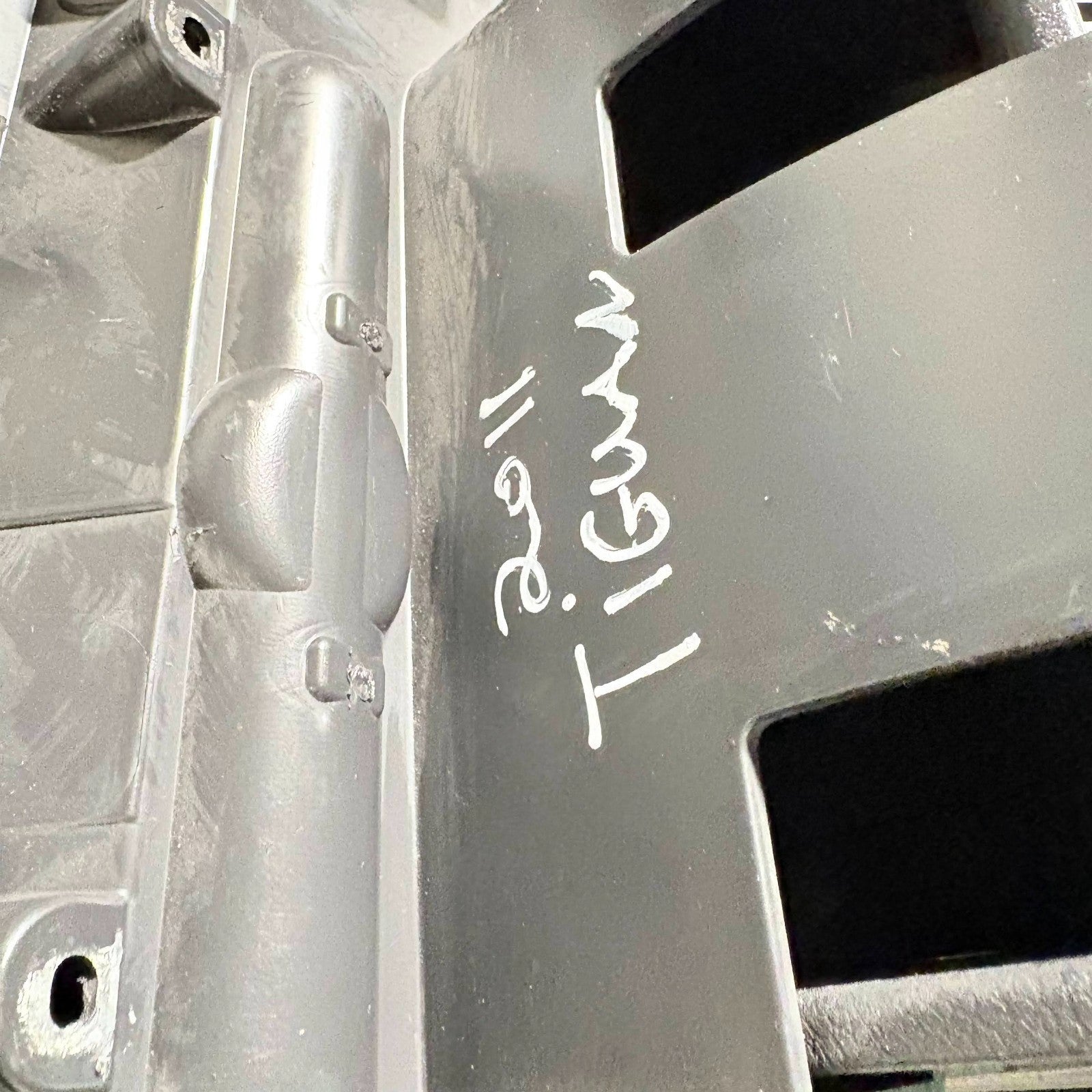 2008-2011 VOLKSWAGEN TIGUAN GLOVE BOX PASSENGER SIDE LEFT