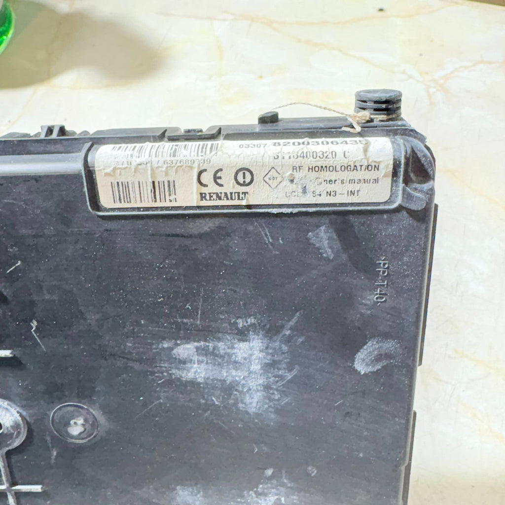Renault Megane Mk2 03-08 Comfort Body Control Module 8200306435